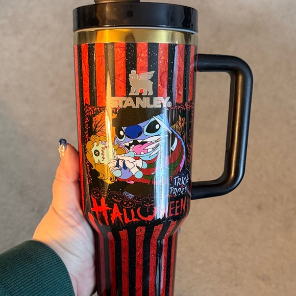 40 oz customized Stitch Freddy Krueger Halloween Cup (Not a true Stanley) - Picture 4 of 5